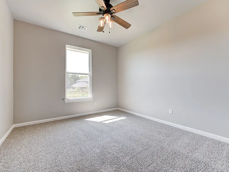 2728 Dunham Dr — Photo 35