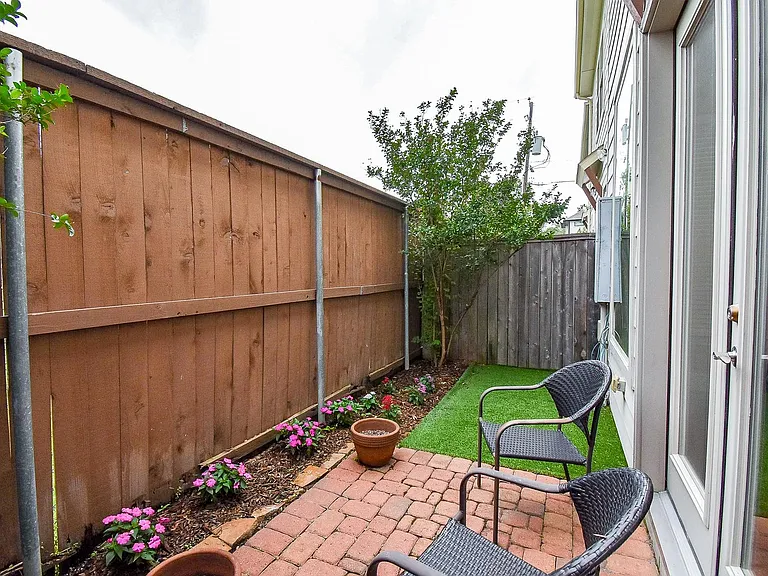8413 Water Oak Pass Dr — Photo 11