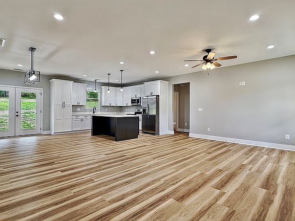 3rd image of 2532 Pine Chapel Rd NE