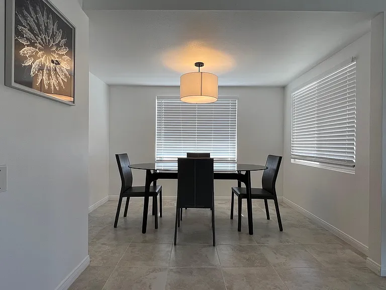 42995 Texas Ave — Photo 7