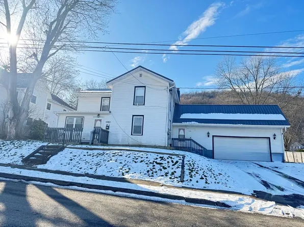 124 Charles St, Towanda, PA 18848