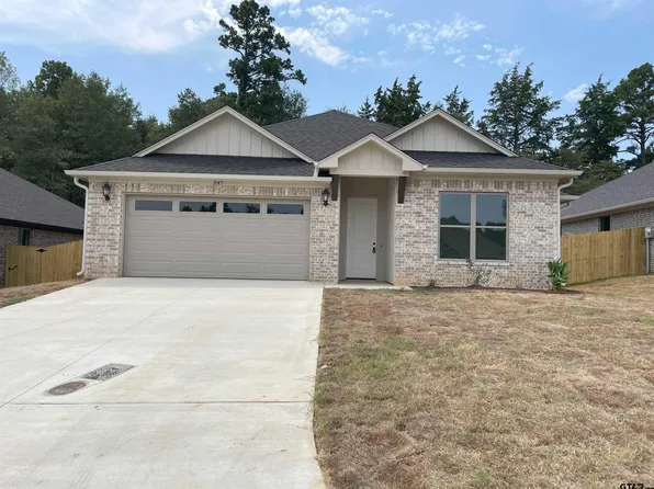 247 Oak Valley Dr, Gilmer, TX 75645