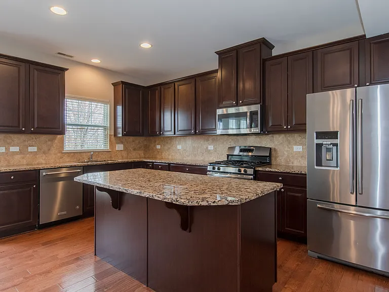 216 N Commerce St #216 — Photo 11