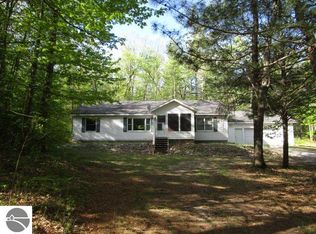 2122 Hoy Rd, Mio, MI 48647