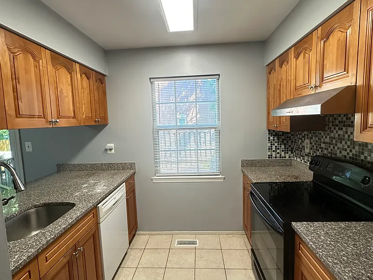 11553 Sullnick Way — Photo 10