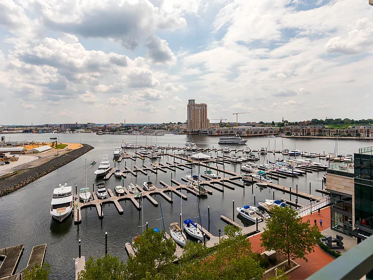 The Promenade at Harbor East — Photo 19