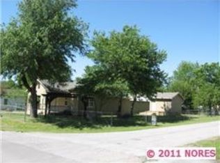 622 N 11th St, Collinsville, OK 74021