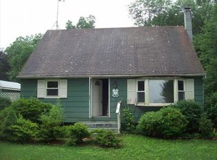 109 Tarbox Rd, Plainfield, CT 06374