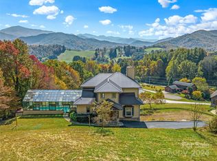 67 Highland Hills Dr, Burnsville, NC 28714