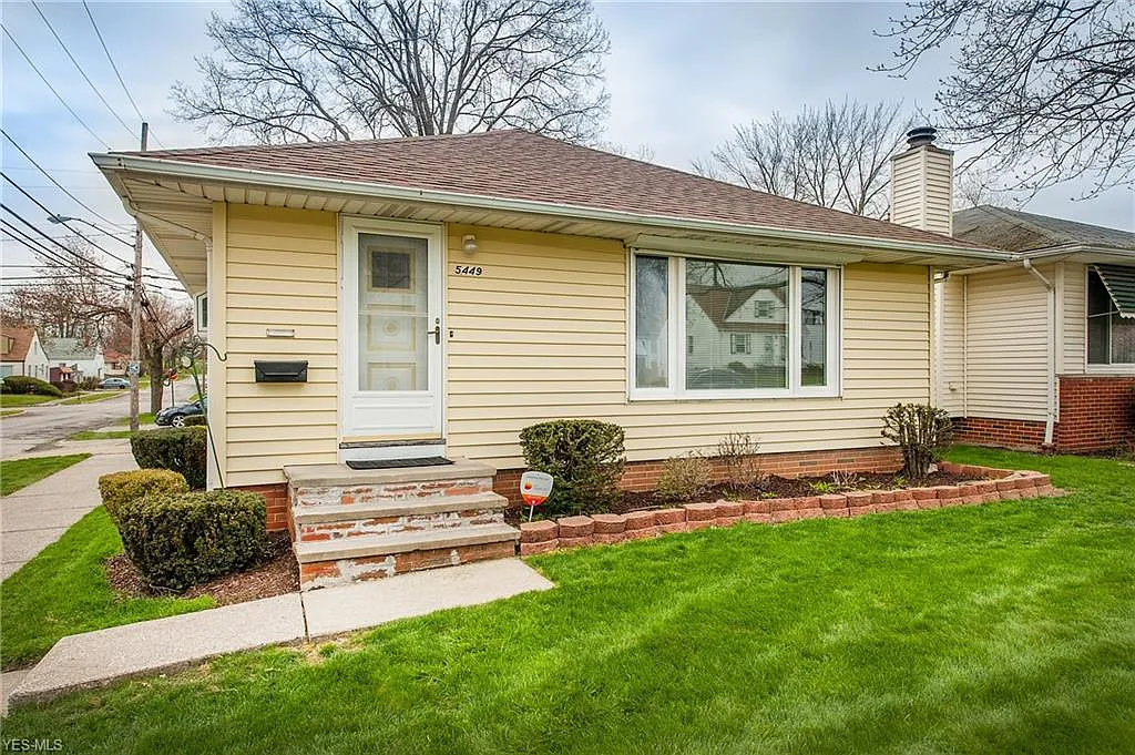 5449 Elmwood Ave photo 1