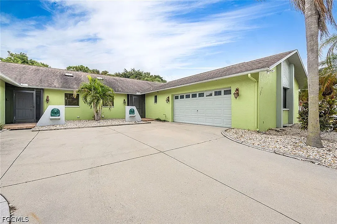 2 bed, 1427 sqft, $2,450 — Photo 1