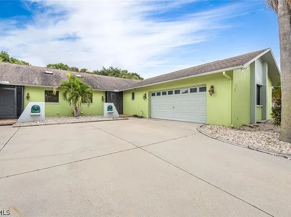 5815 Littlestone Ct, North Fort Myers, FL 33903