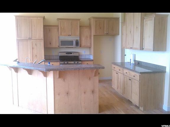 2nd image of 2076 E Eagle Crest Dr