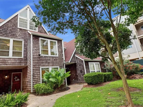 3 Spinnaker Ln, New Orleans, LA 70124