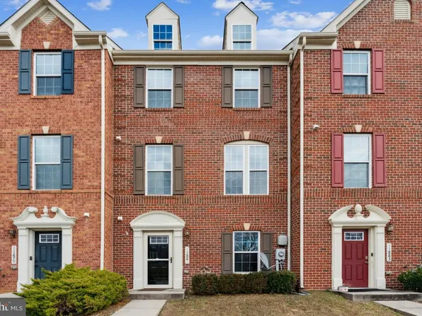 11881 Saint Linus Dr, Waldorf, MD 20602