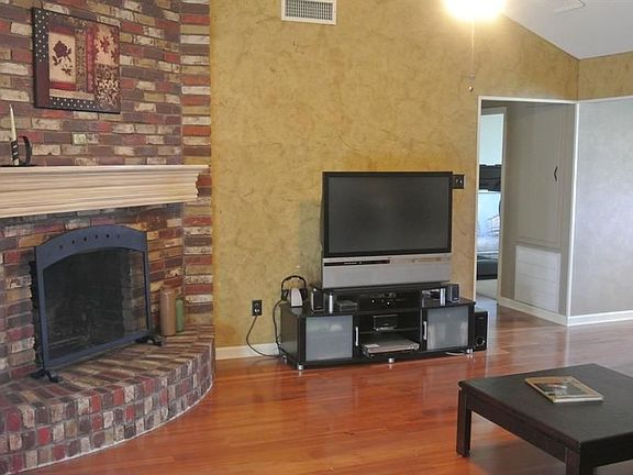 4th image of 6405 Wilder Dr