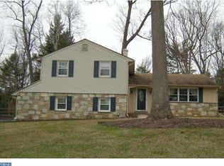 1652 Pembrook Rd, Maple Glen, PA 19002