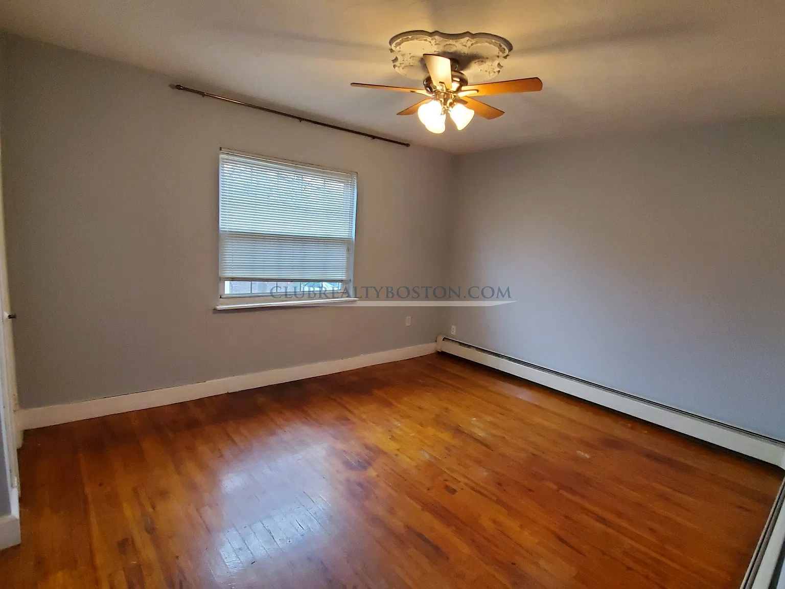 1 bed, 1.0 bath, 700 sqft, $1,950 — Photo 3