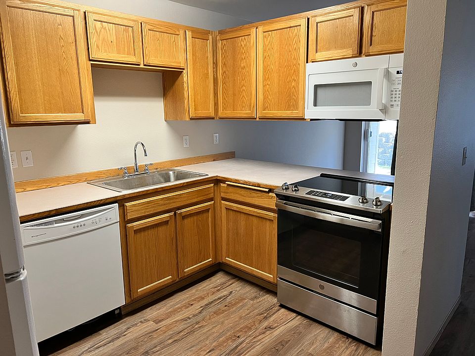 1st image of 5473 Glenridge Way