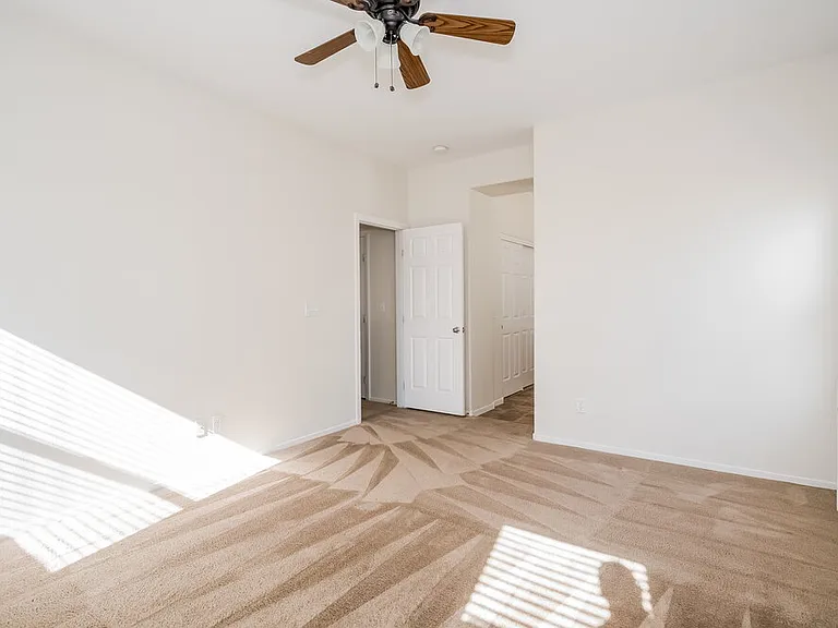 4924 White Jade St — Photo 9