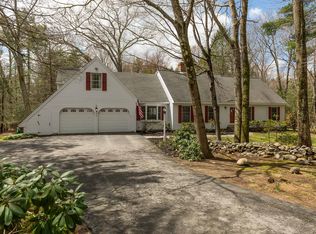 2 Park Cir, North Hampton, NH 03862