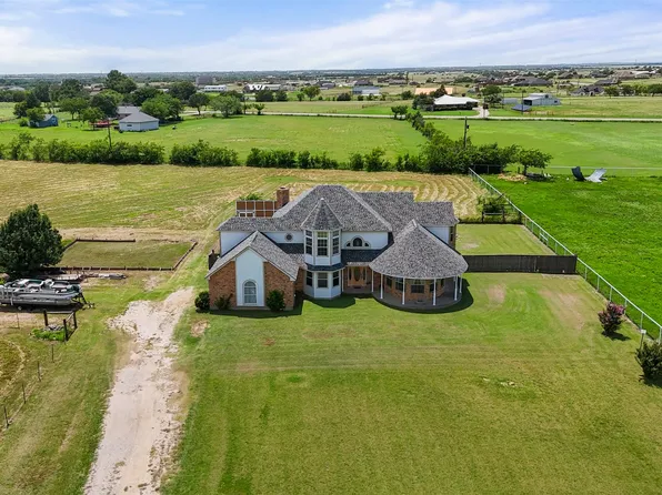 304 Southview Ct, Krum, TX 76249
