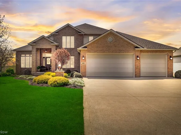 865 Hidden Valley Dr, Wadsworth, OH 44281