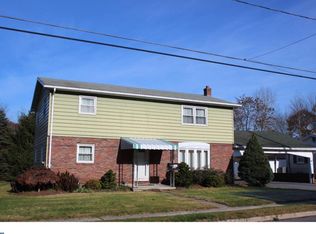 231 E Bacon St, Pottsville, PA 17901