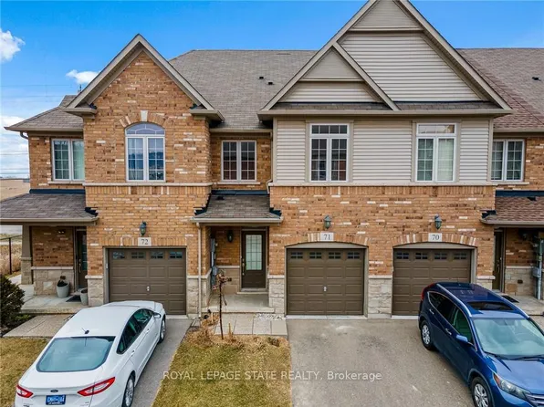 515 Winston Rd #71, Grimsby, ON L3M 0C8