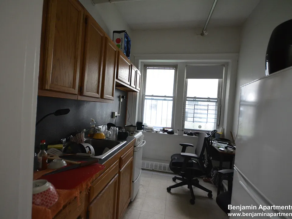 1687 Commonwealth Ave #3