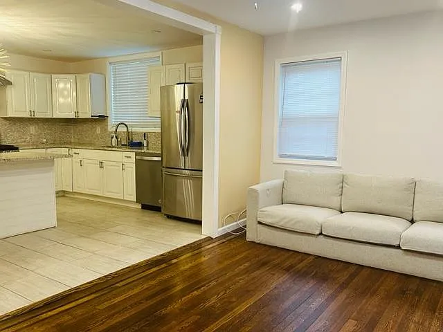3 bed, 1200 sqft, $4,000 — Photo 4