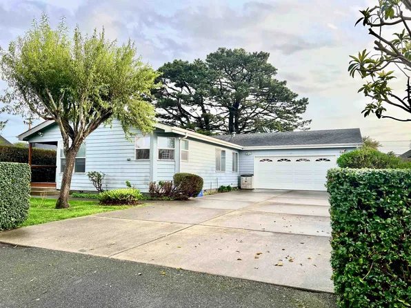 541 Macken Ave, Crescent City, CA 95531