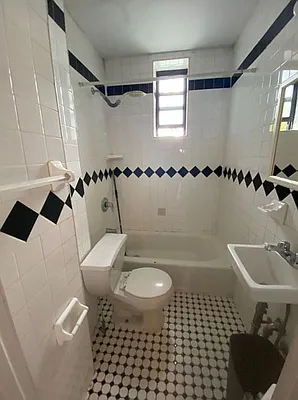 Rented by Standard Living Realty Inc | media 21