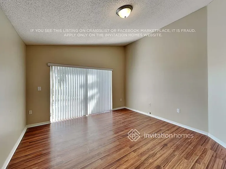 3400 NW 78th Ave — Photo 12