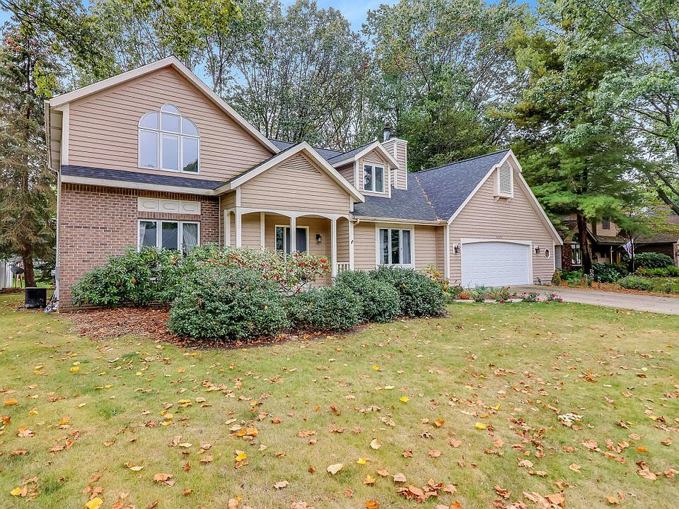 1st image of 1242 Heather Ct