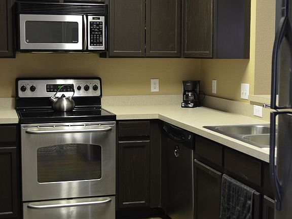 4th image of 4108 Macy Ln