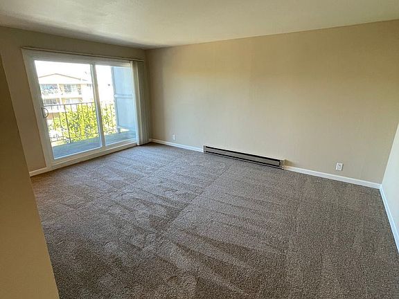 2nd image of 35 Kent Ct APT 14