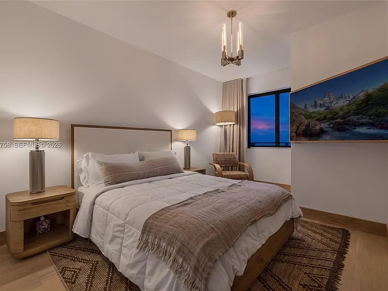 700 NE 24th St #Penthouse 5902 — Photo 31