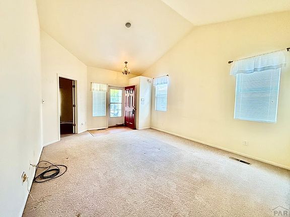 3rd image of 3724 Bison Ln