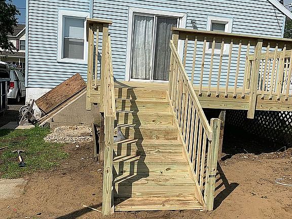 4-6 Cross Ave-Deck