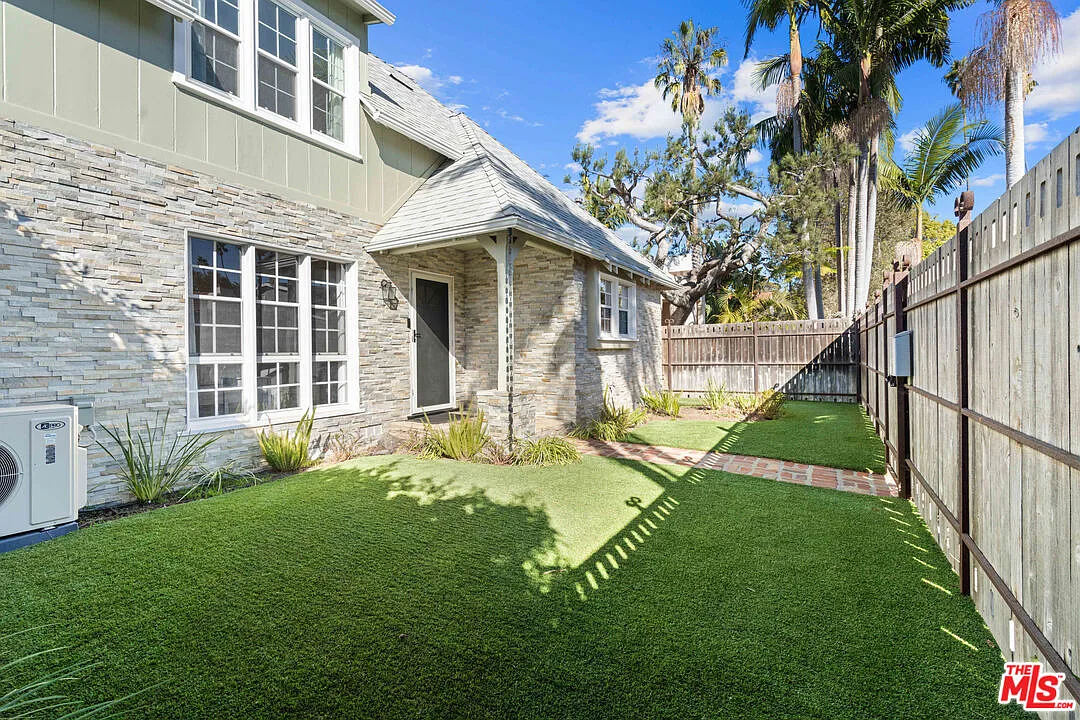 4 bed, 2.0 bath, 1778 sqft, $9,995 — Photo 1