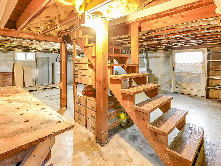 923 S Jefferson St — Photo 32