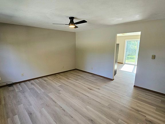 2nd image of 60-78 Leiter Rd #64
