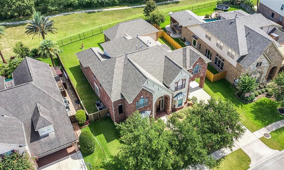 1st image of 2429 Pebble Lodge Ln