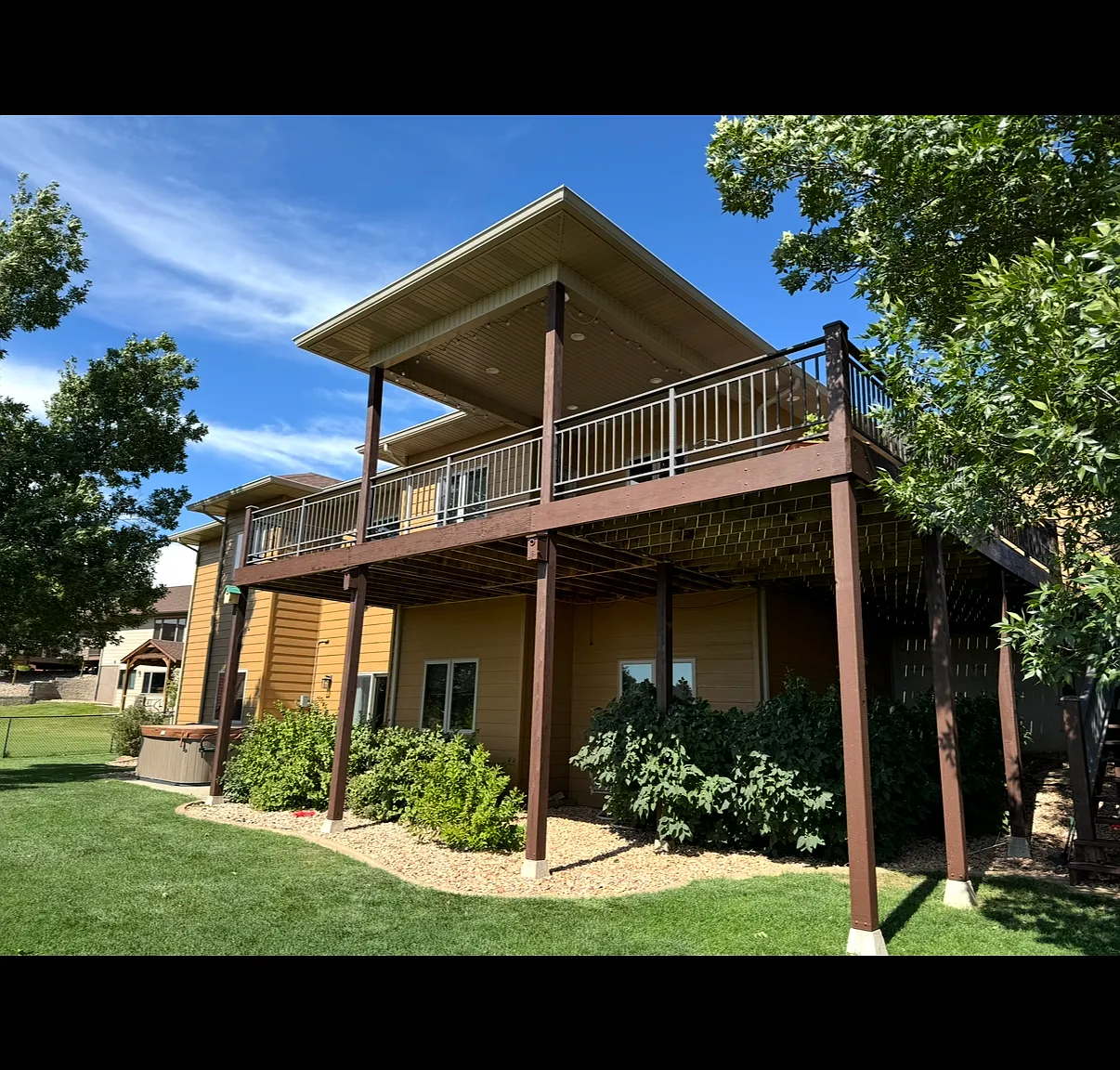 6 bed, 3456 sqft, $3,995 — Photo 2