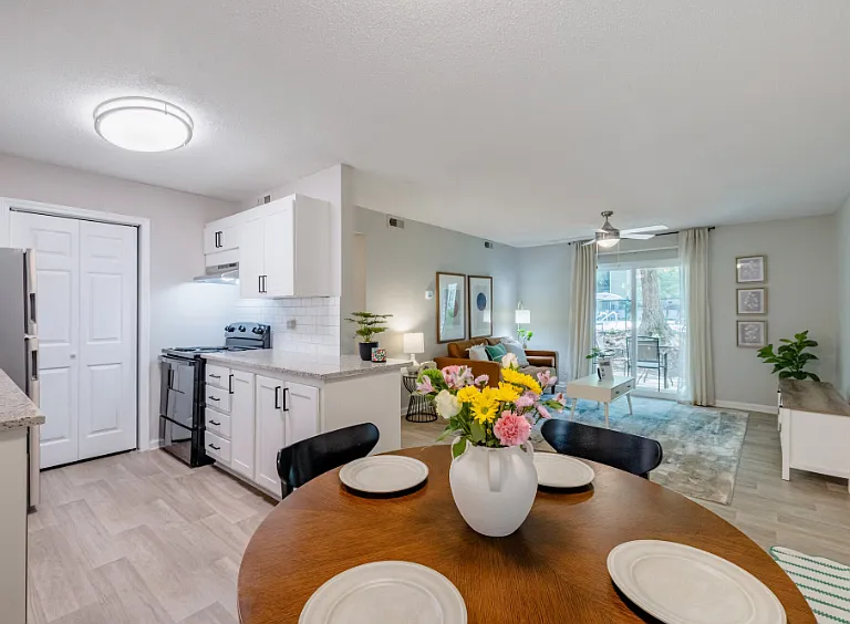 93 Kensington Dr #236 — Photo 1