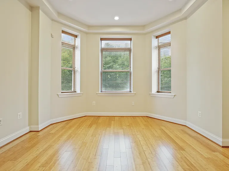 1333 Euclid St NW #201 — Photo 5