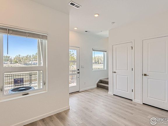 4th image of 1021 Birdwhistle Ln #4