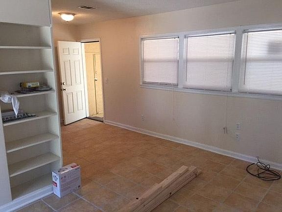2nd image of 3171 Torres Ave
