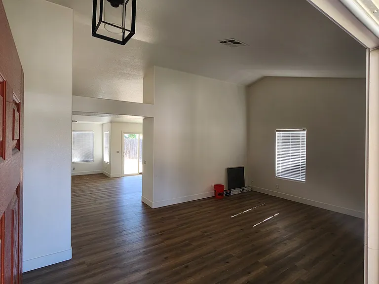 612 Saint Montelena Dr — Photo 1
